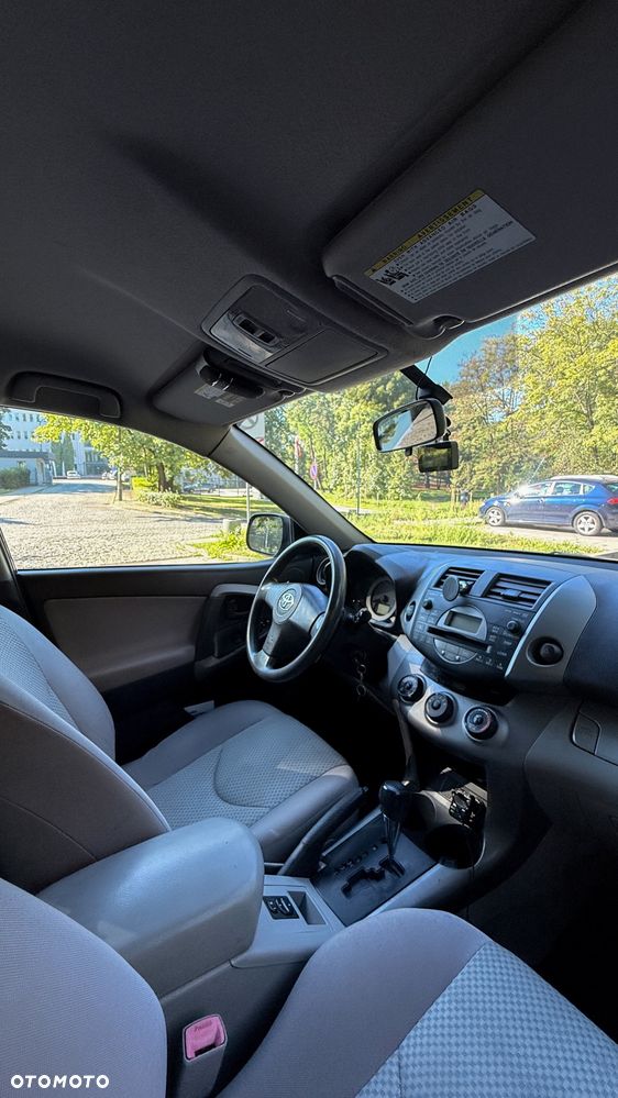 Toyota RAV4 - 19