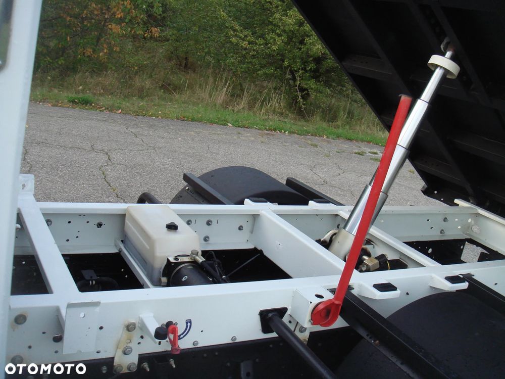 Isuzu N-35 wywrotka kiper - 16