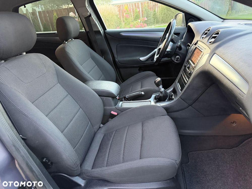 Ford Mondeo 2.0 TDCi Titanium - 17