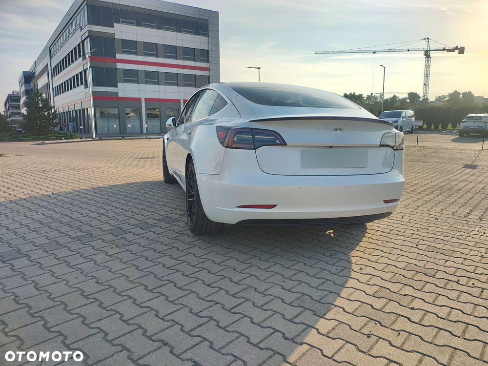 Tesla Model 3 Standard Reichweite Plus Hinterradantrieb - 6