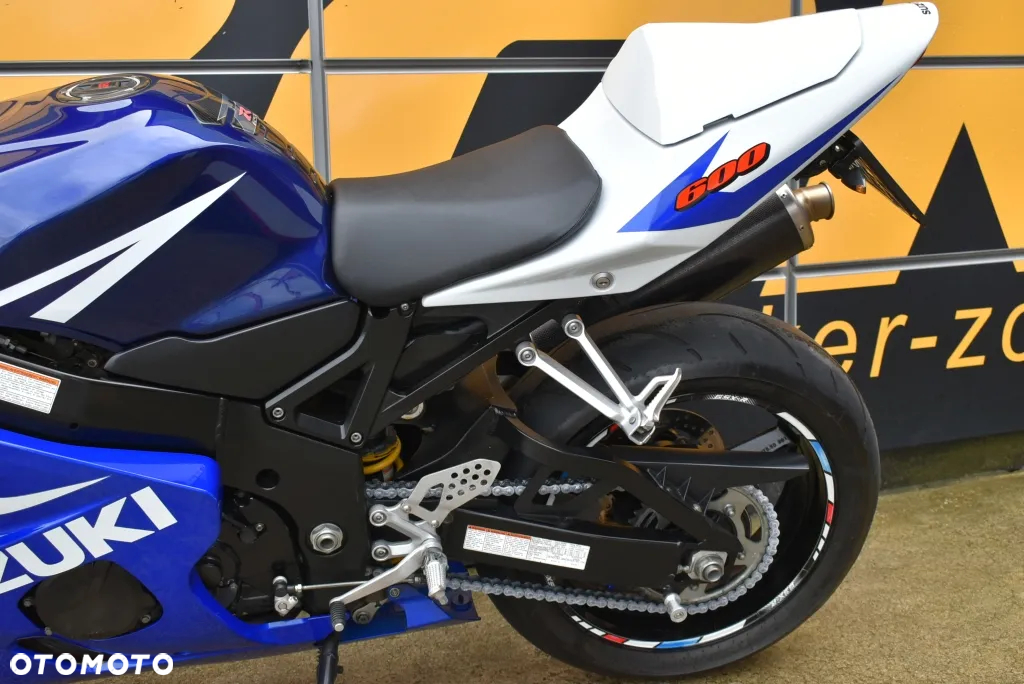 Suzuki GSX-R - 10