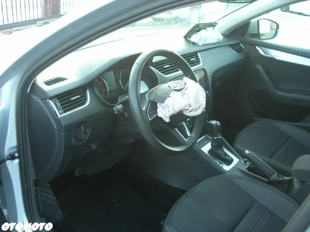 Skoda Octavia 1.5 TSI ACT DSG Style - 11