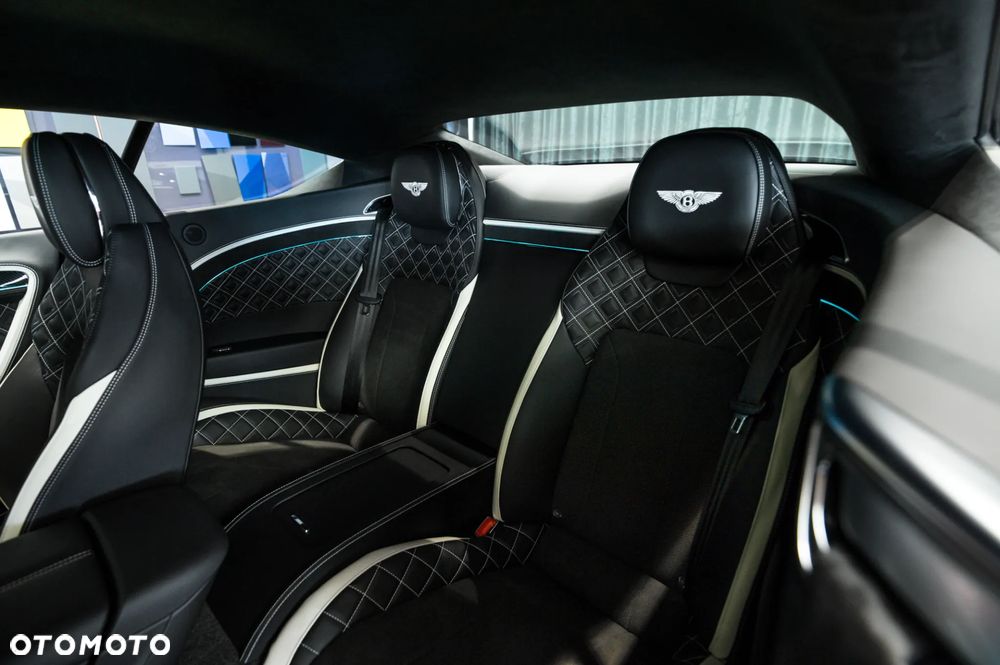 Bentley Continental GT - 16