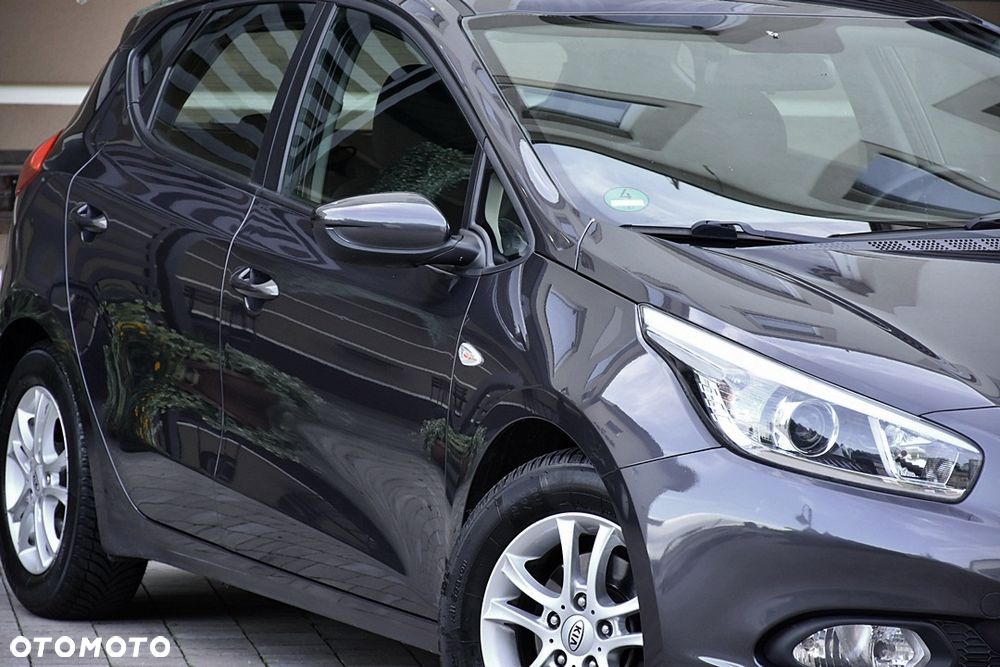 Kia Ceed 1.4 L - 9