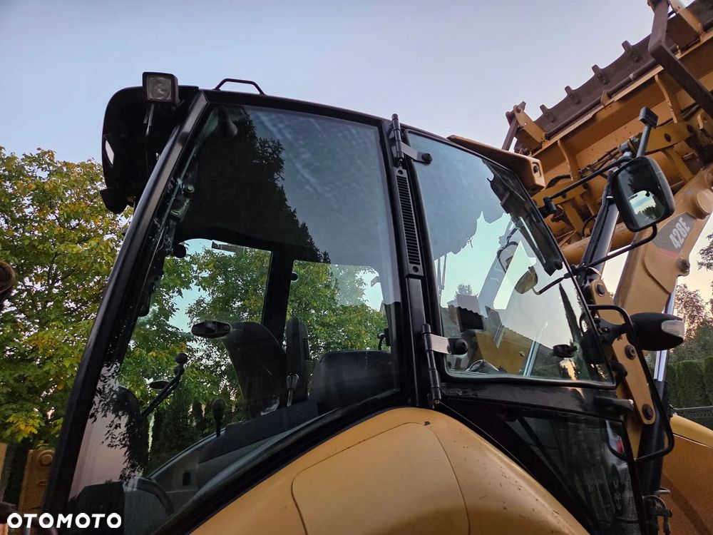 Caterpillar CAT 428E - 14