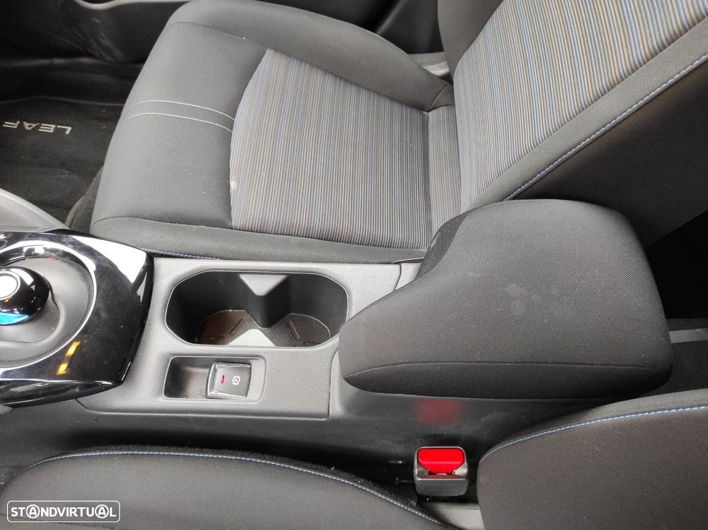 Nissan Leaf N-Connecta Full Led - 31