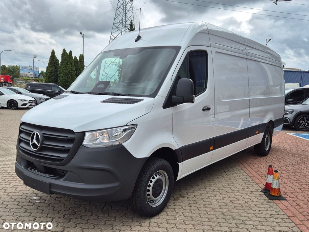 Mercedes-Benz Sprinter Sprinter - 4