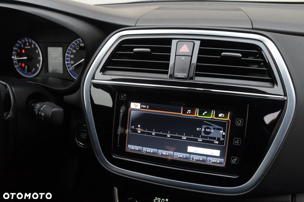 Suzuki SX4 S-Cross 1.4 T Elegance Sun 4WD - 30