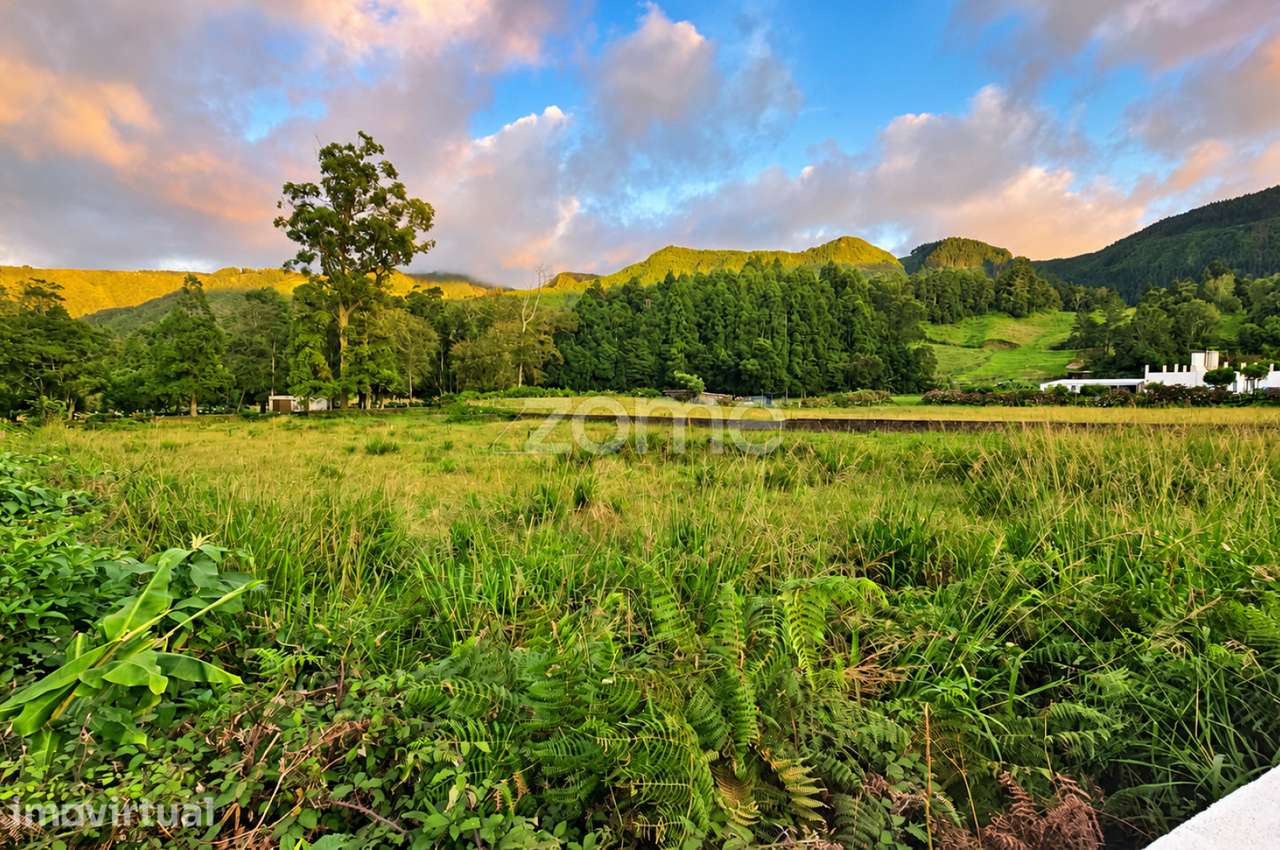 Terreno com Potencial Construtivo nas Sete Cidades - Grande imagem: 4/10