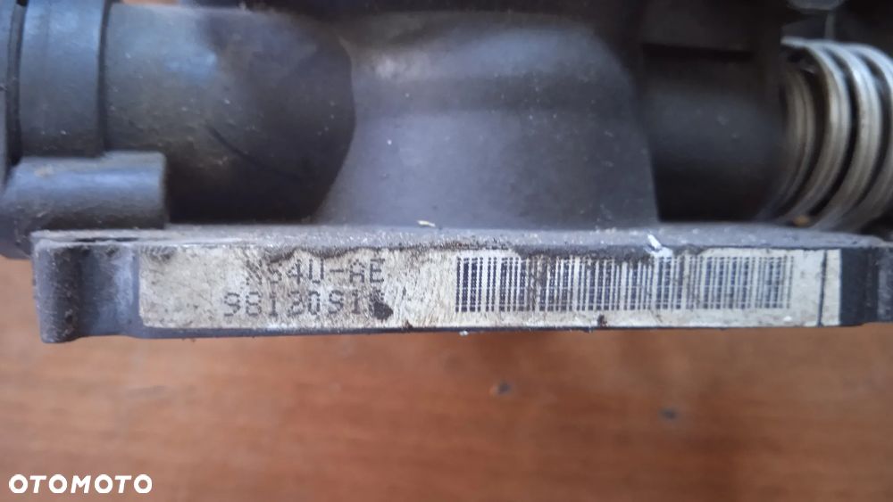 Przepustnica Ford Focus MK1 1.4 ben XS4U-AE - 3