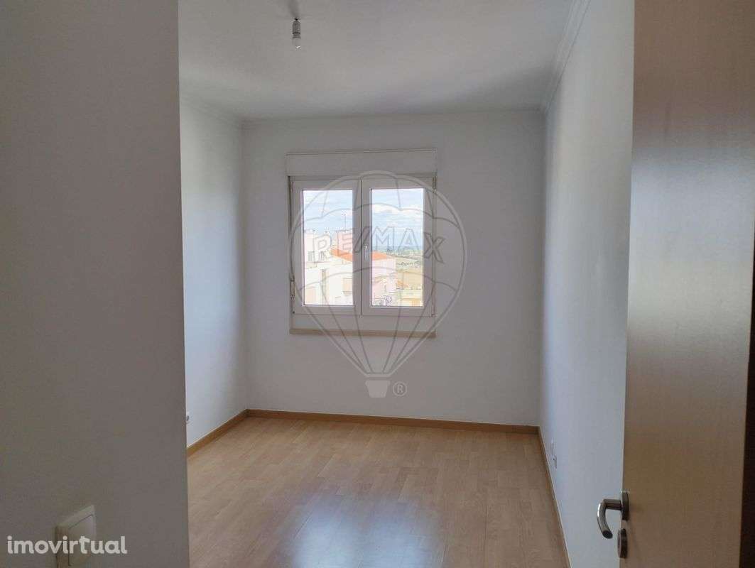 Apartamento T2 para venda - Grande imagem: 2/17