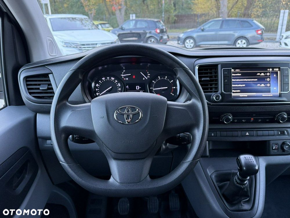 Toyota Proace Verso - 21