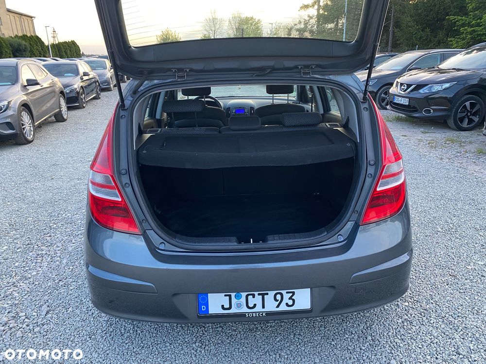 Hyundai i30 1.4 Comfort - 17