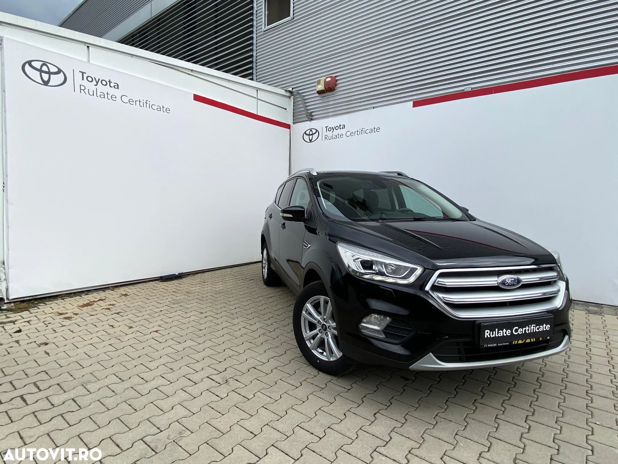 Ford Kuga 2.0 TDCi 4WD Powershift Titanium - 1