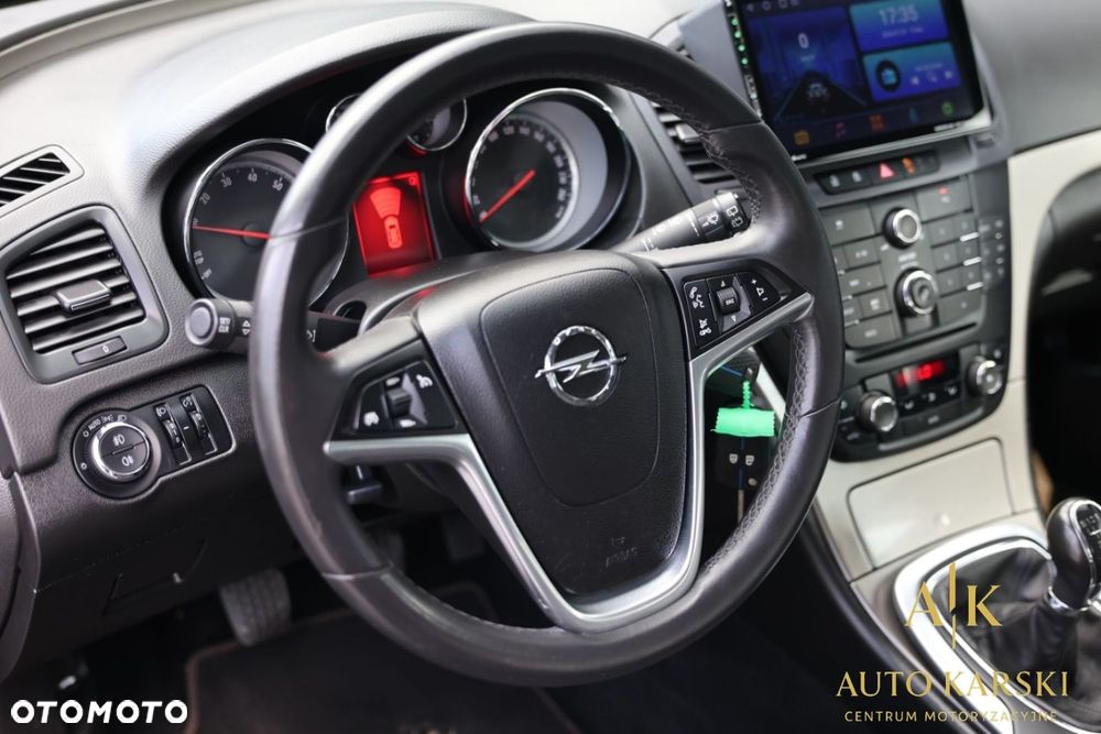 Opel Insignia - 19