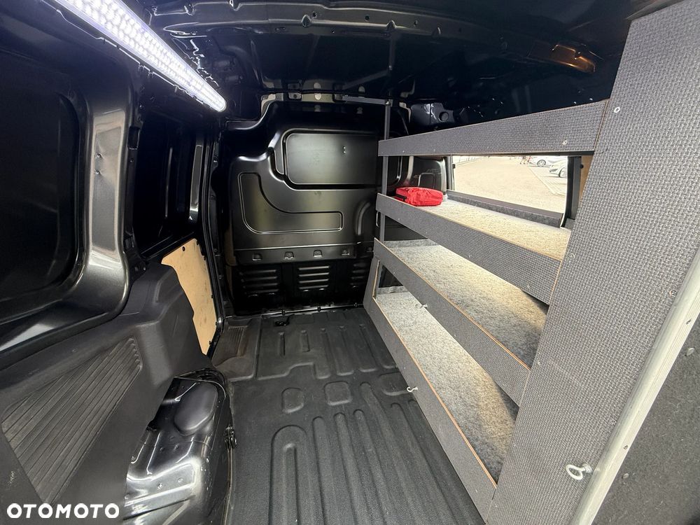 Ford Transit Courier - 6