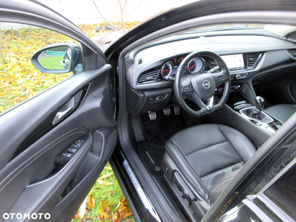 Opel Insignia 1.5 T Exclusive S&S - 12