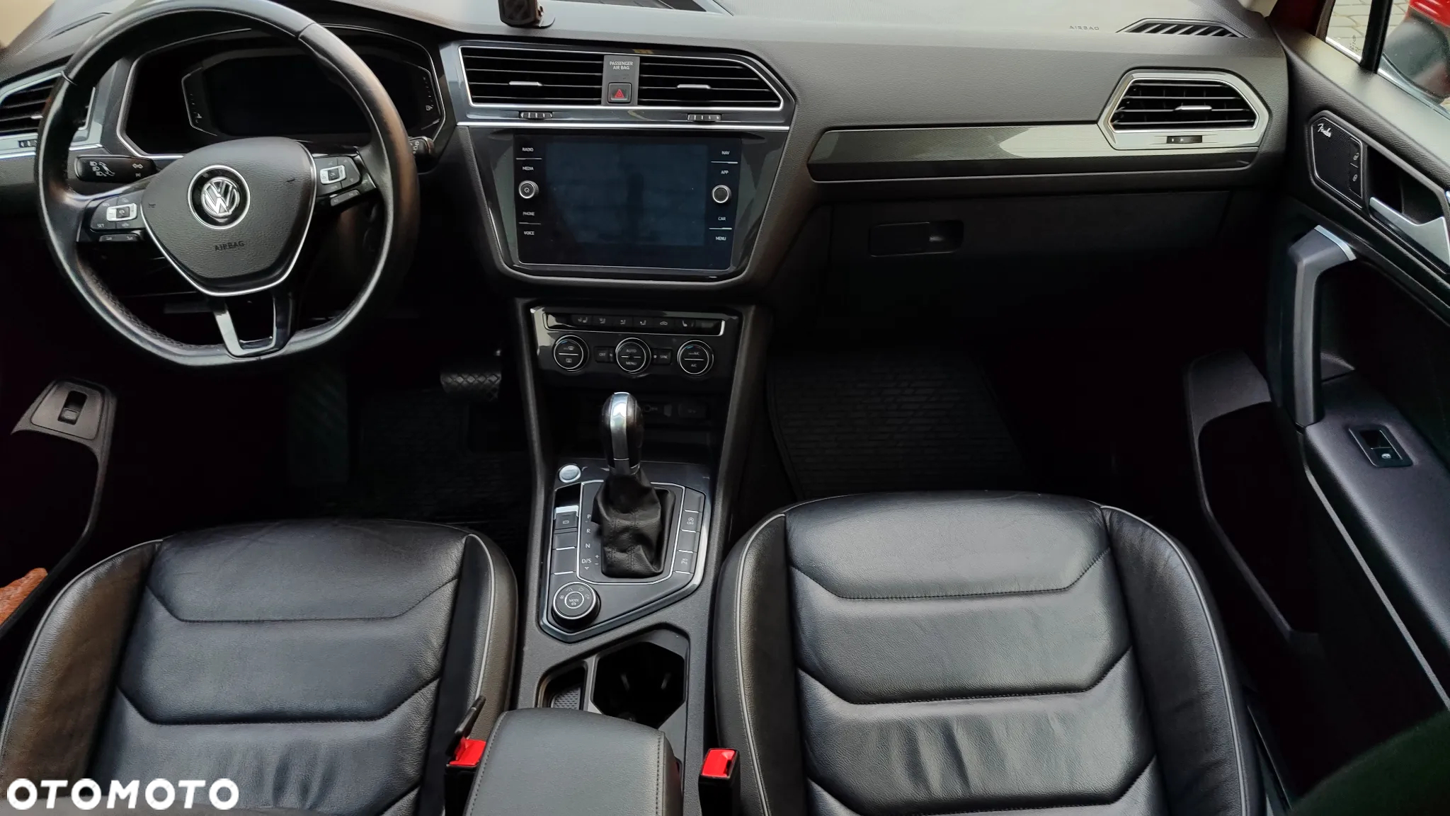 Volkswagen Tiguan 2.0 TSI 4Mot Elegance DSG - 30