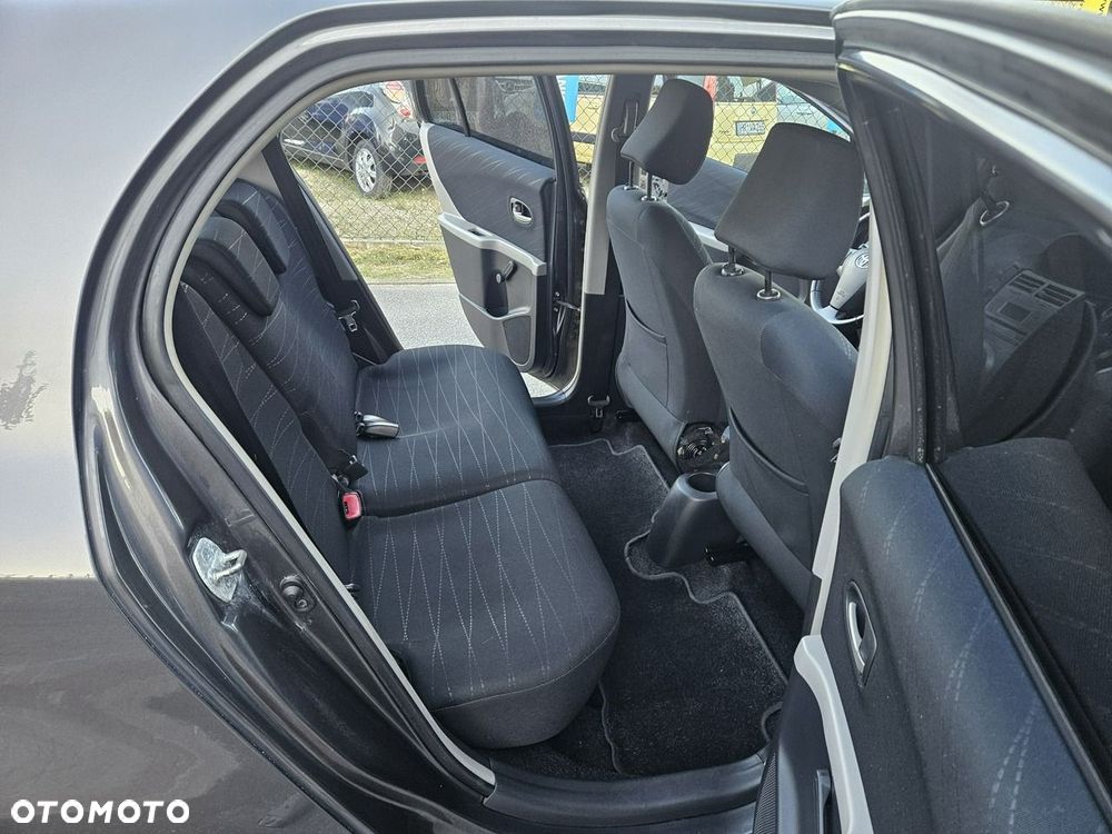 Toyota Yaris - 11