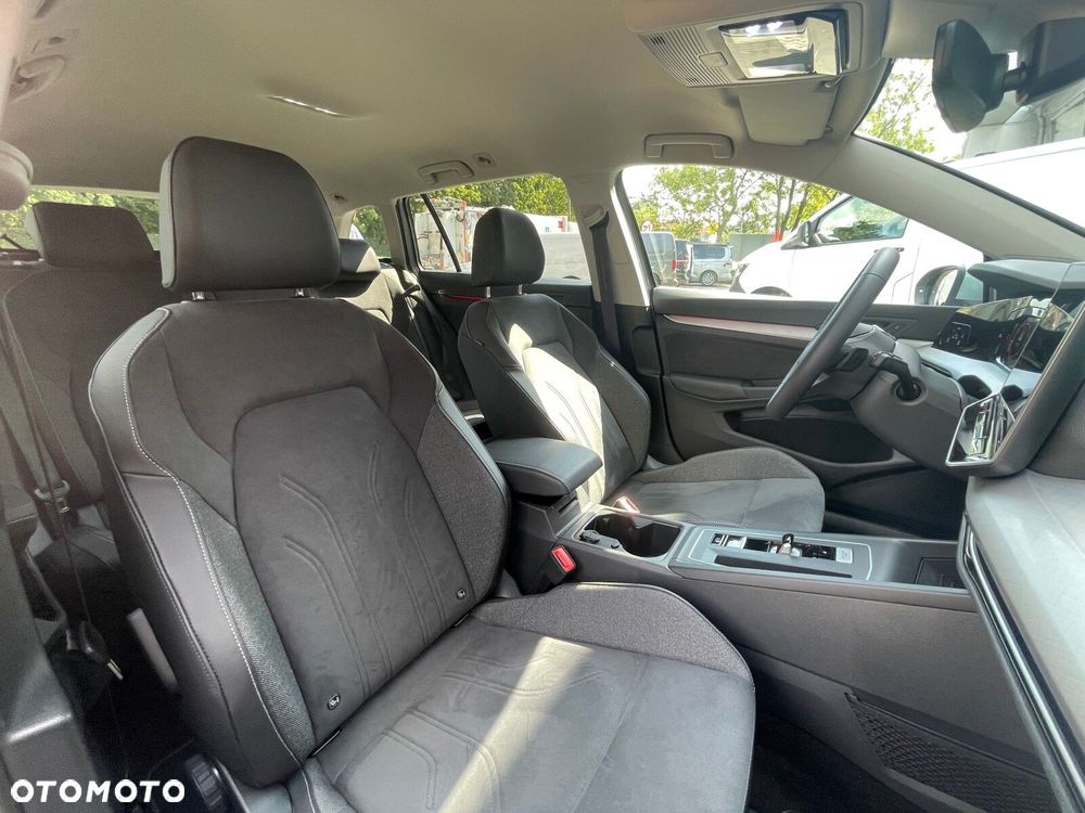 Volkswagen Golf Variant - 12