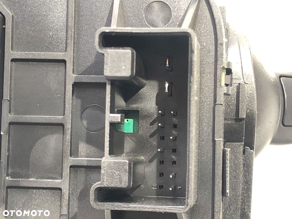 PRZEŁĄCZNIK ZESPOLONY - 85.00 PLN - AUDI A6 C6 (4F2) 2004 - 2011 2.4 130 kW [177 KM] benzyna 2004 - 5