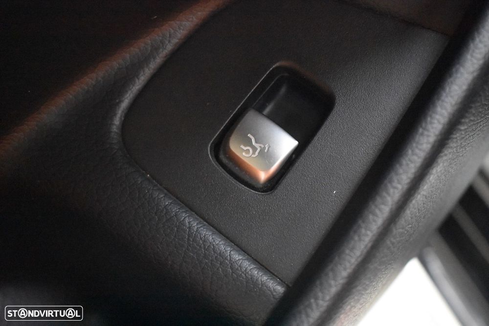 Mercedes-Benz E 220 d Avantgarde - 46