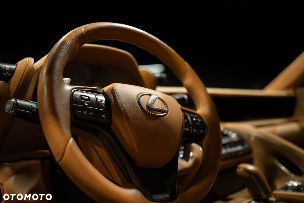 Lexus LC 500h Launch Edition - 9
