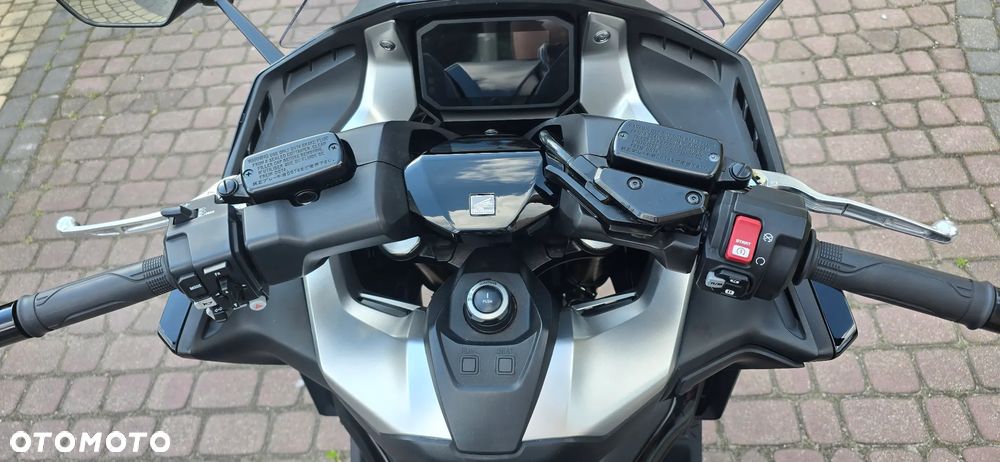 Honda NSS - 8