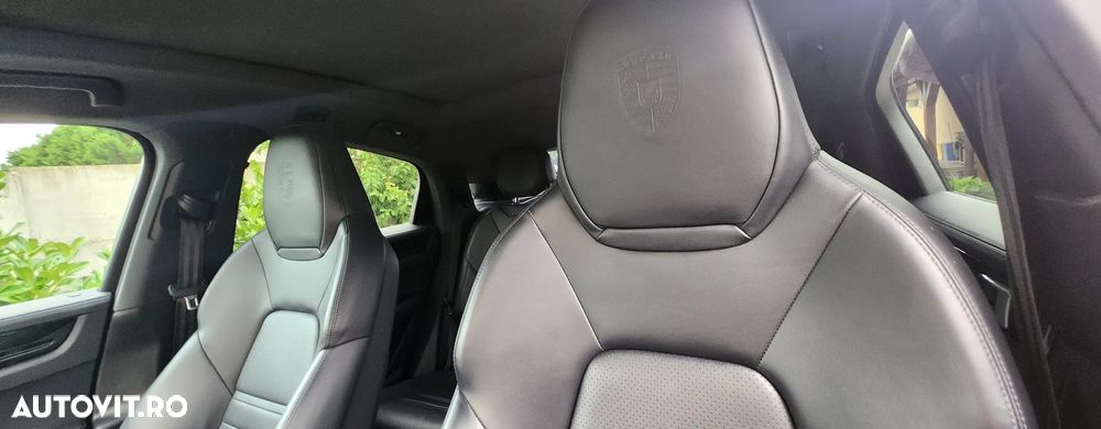 Porsche Cayenne Coupe Tiptronic S Platinum Edition - 12