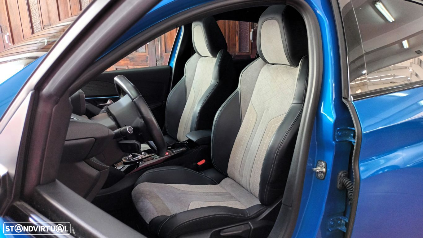 Peugeot e-208 GT - 55