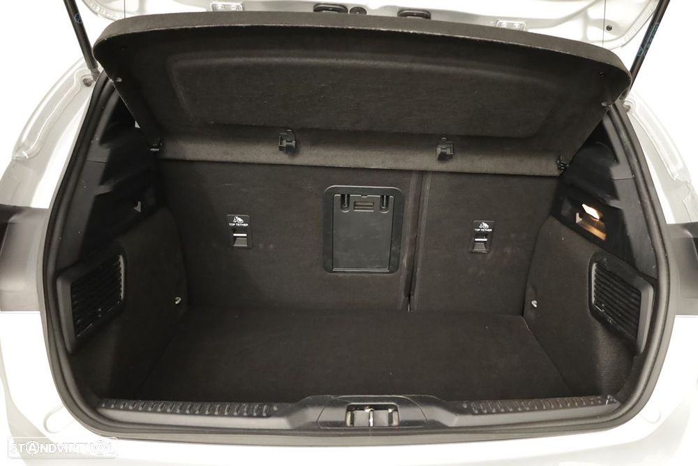 Ford Focus 1.0 EcoBoost MHEV ST-Line X Aut. - 23