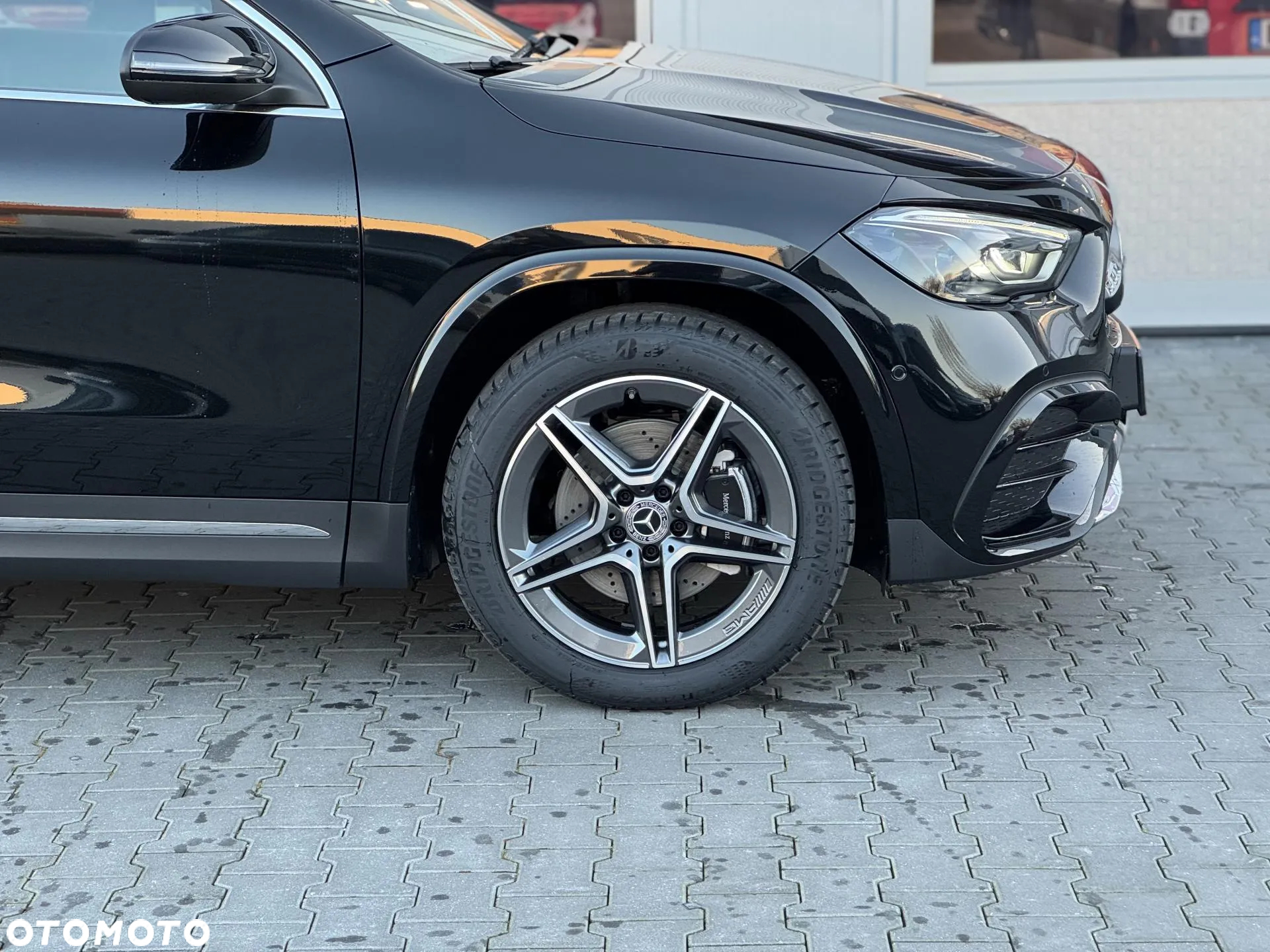 Mercedes-Benz GLA 200 d 4-Matic AMG Line - 8