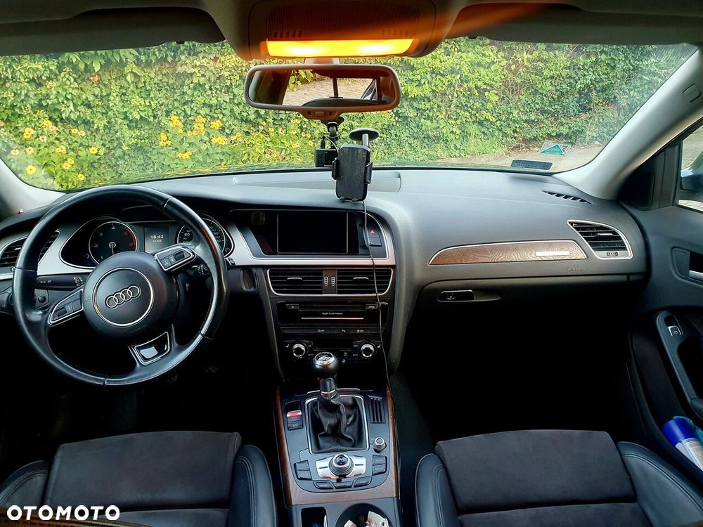 Audi A4 Allroad 2.0 TDI Quattro - 28