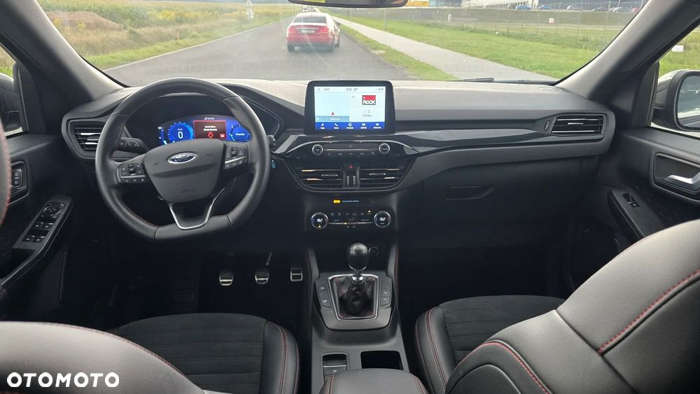 Ford Kuga 2.0 TDCi FWD ST-Line - 16