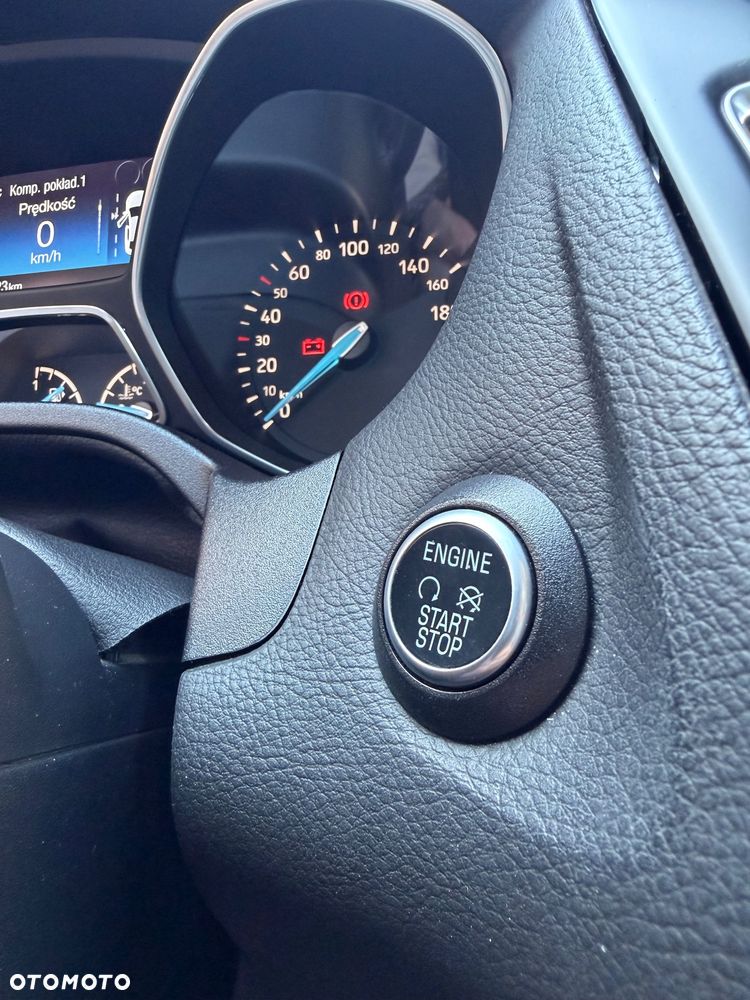 Ford Focus 1.5 EcoBoost Titanium ASS - 25