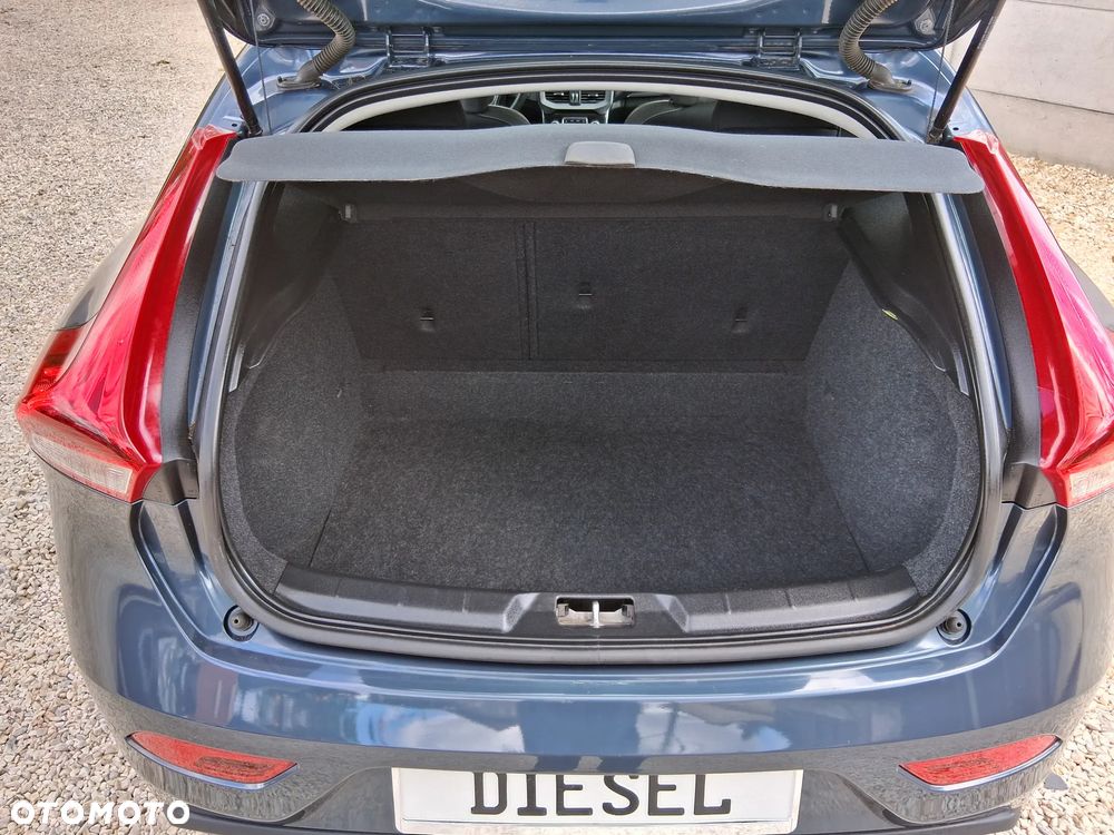 Volvo V40 D2 Inscription - 23