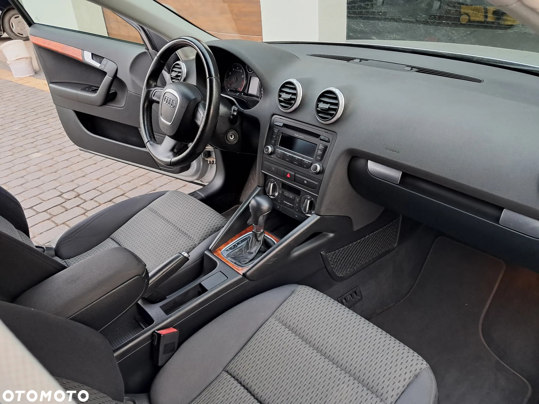 Audi A3 1.8 TFSI Sportback S tronic Ambiente - 16
