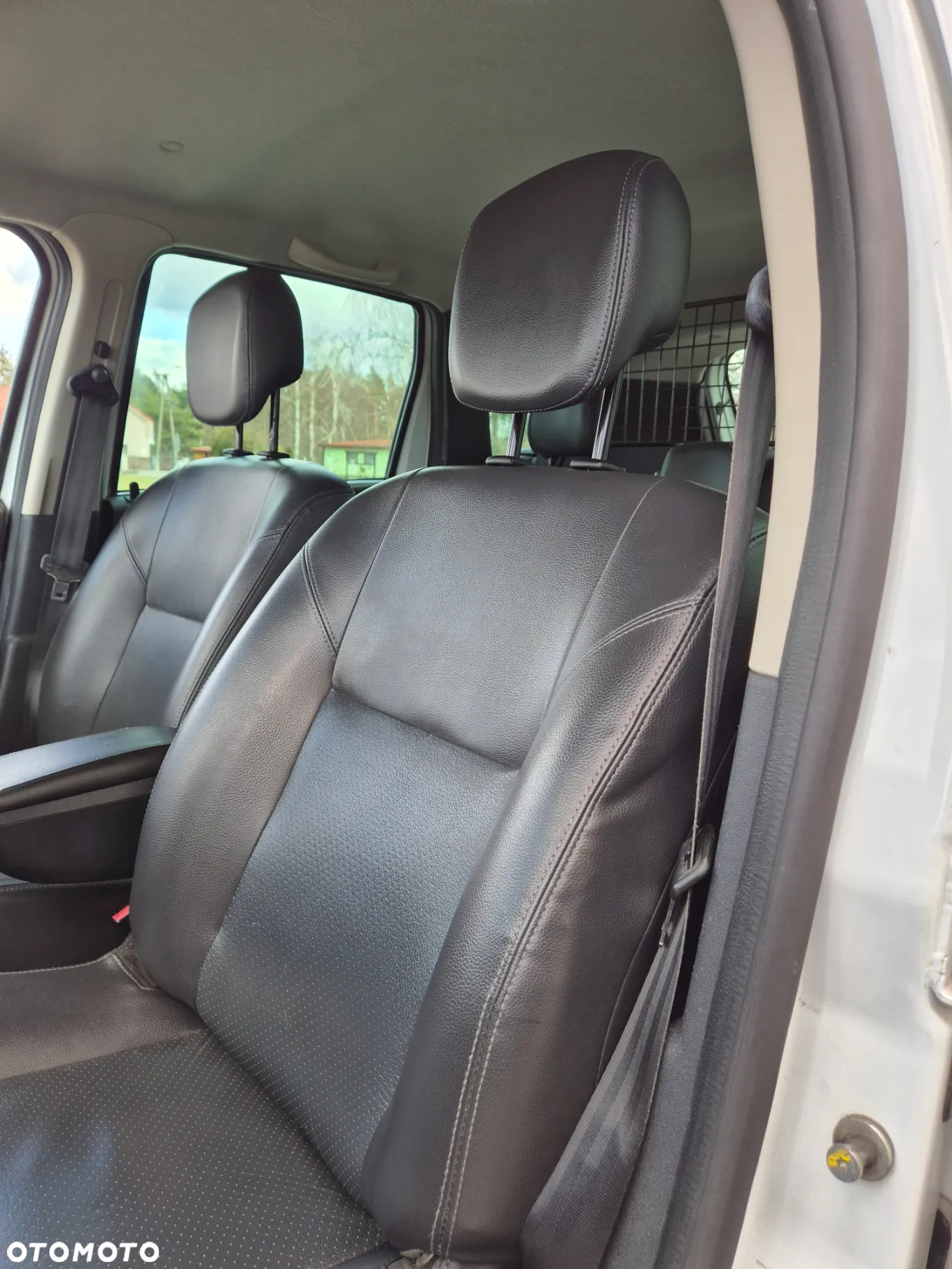 Dacia Duster 1.6 16V 4x2 Prestige - 9