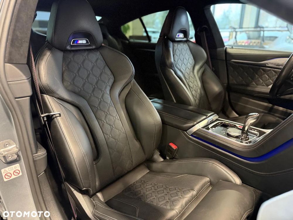 BMW M8 Competition - 12