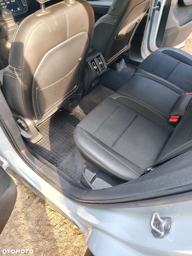 Volvo XC 40 D3 Geartronic - 14