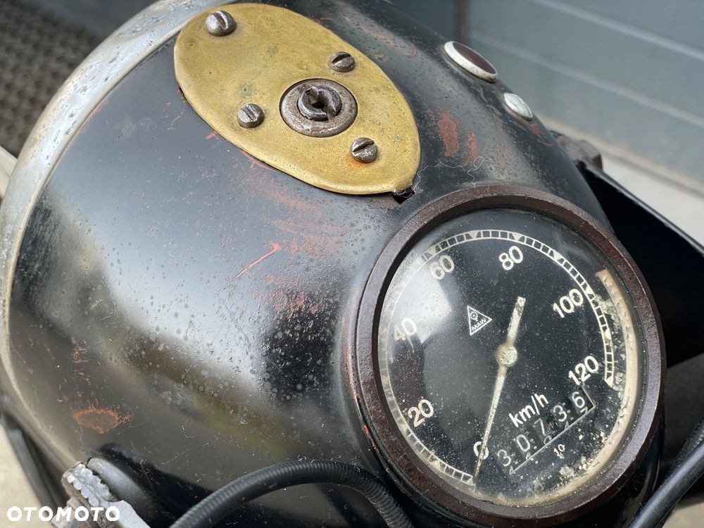 BMW R - 26