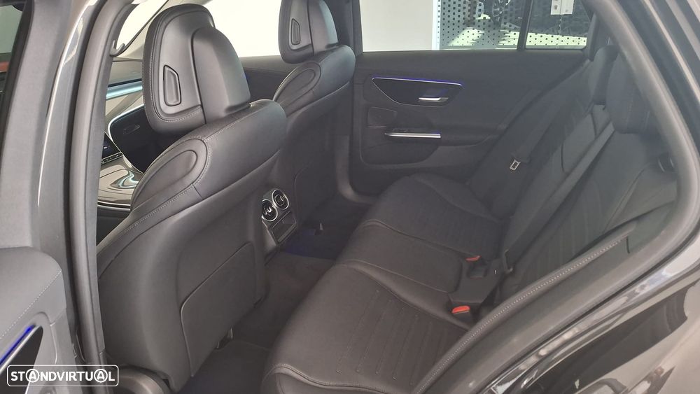 Mercedes-Benz C 300 e AMG Line - 17