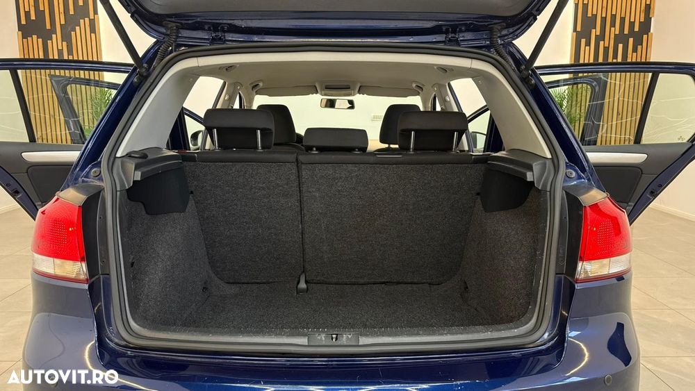 Volkswagen Golf 1.6 TDI DPF BlueMotion - 14