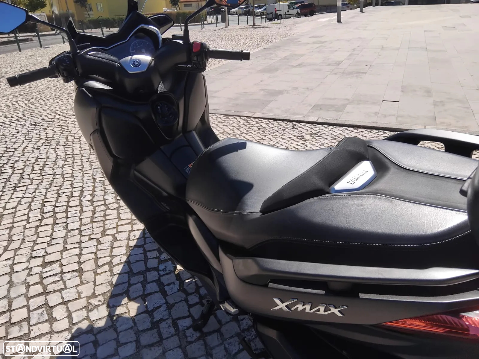 Yamaha X-Max - 5