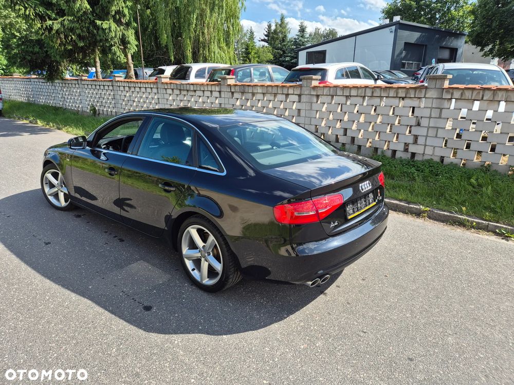 Audi A4 Limousine - 11
