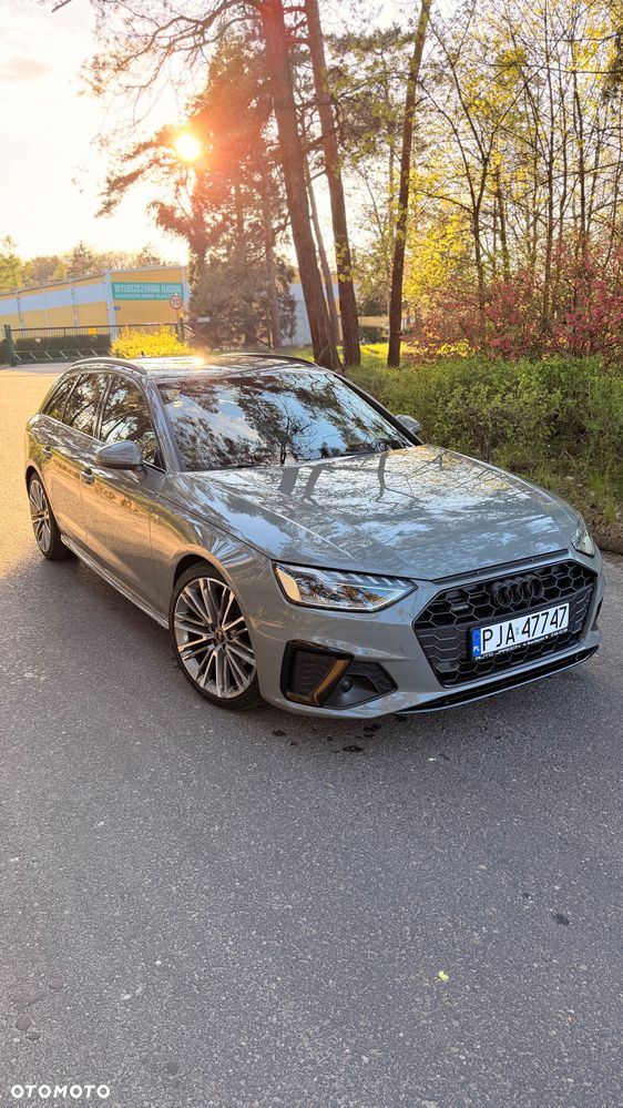 Audi A4 Avant 35 TDI mHEV S Line S tronic - 1