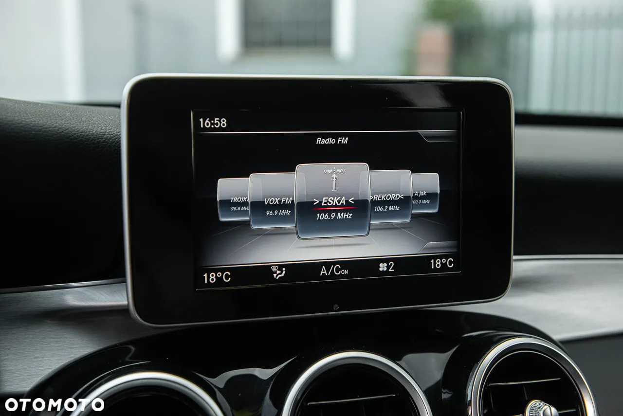 Mercedes-Benz Klasa C 180 T 9G-TRONIC AMG Line - 22