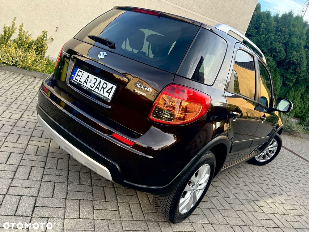 Suzuki SX4 Classic 1.6 VVT 4x2 Comfort - 11