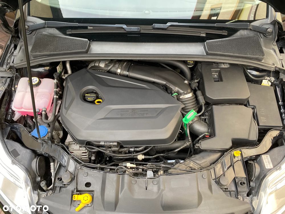 Ford Focus 1.6 EcoBoost Titanium - 10