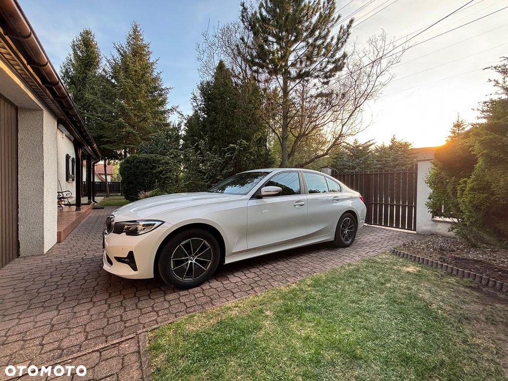 BMW Seria 3 318i Advantage - 1